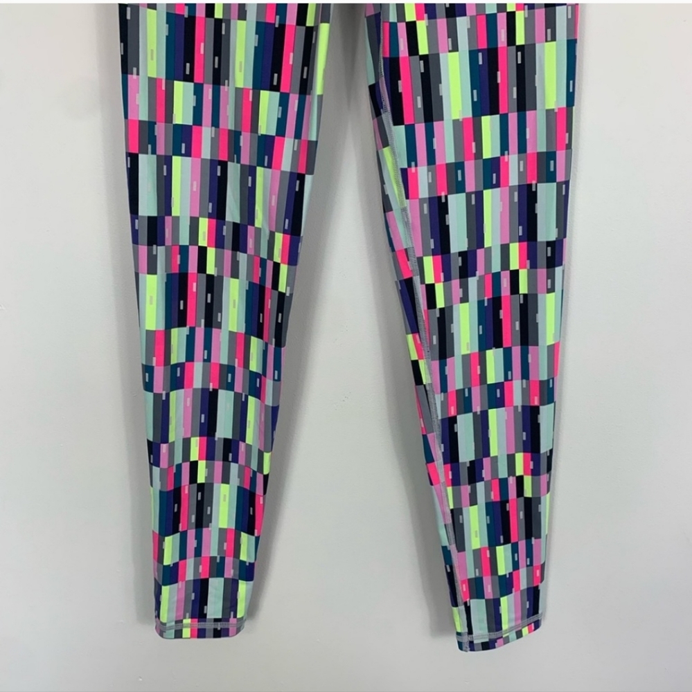 Victoria’s Secret Sport Knockout Coolant Geometric Pattern Leggings Small - Picture 3 of 8